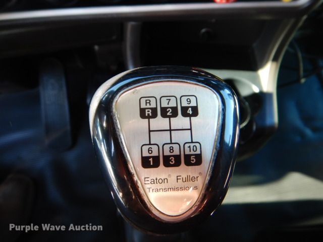 image for item GF9078 2012 Kenworth T660 semi truck