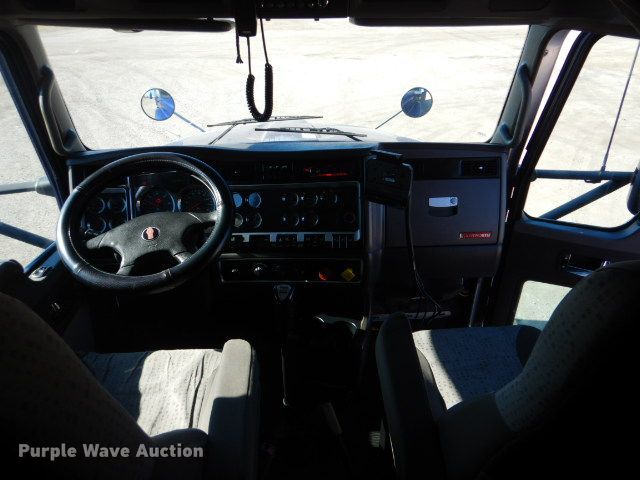 image for item GF9078 2012 Kenworth T660 semi truck