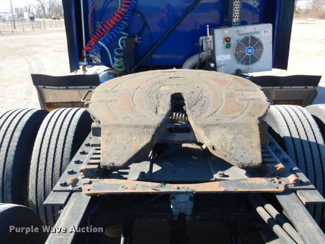 image for item GF9078 2012 Kenworth T660 semi truck