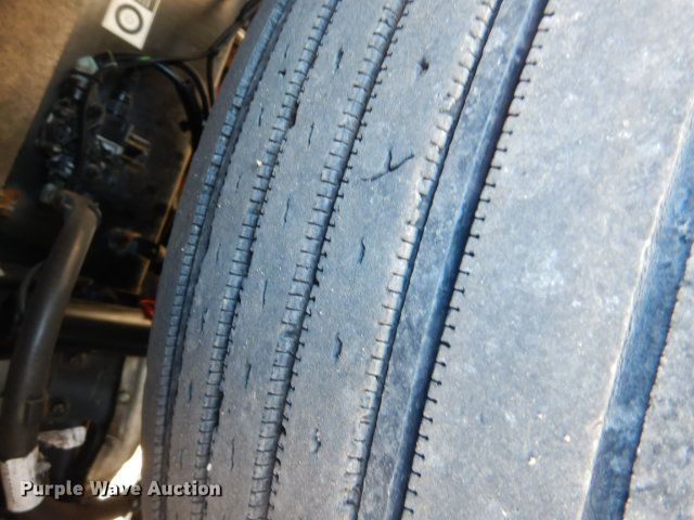 image for item GF9078 2012 Kenworth T660 semi truck