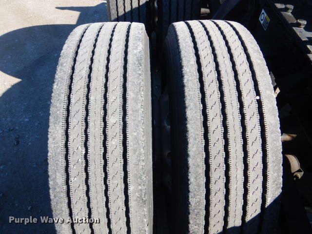 image for item GF9078 2012 Kenworth T660 semi truck