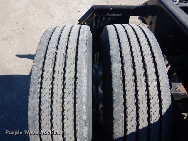 image for item GF9078 2012 Kenworth T660 semi truck