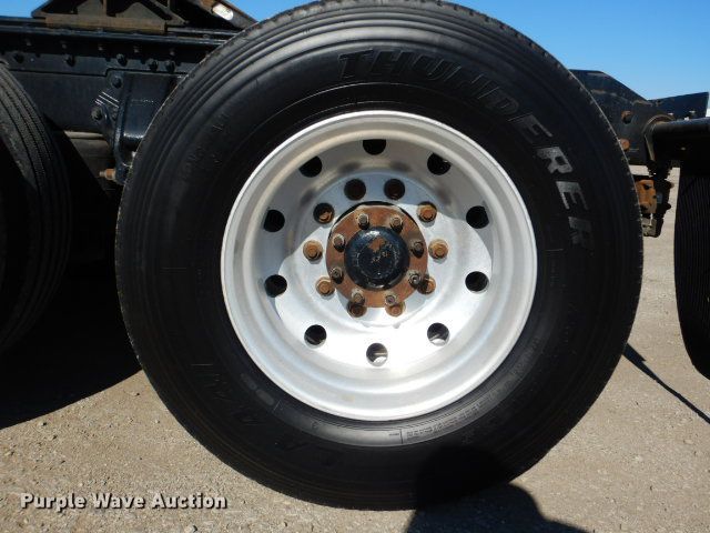 image for item GF9078 2012 Kenworth T660 semi truck