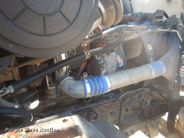 image for item GF9091 2006 Freightliner Columbia semi truck