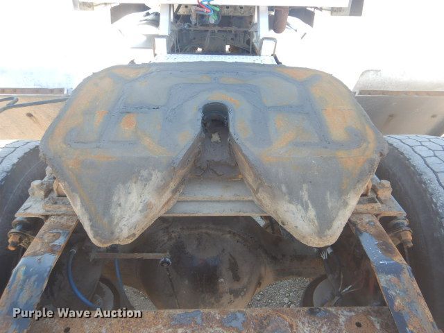 image for item GF9091 2006 Freightliner Columbia semi truck