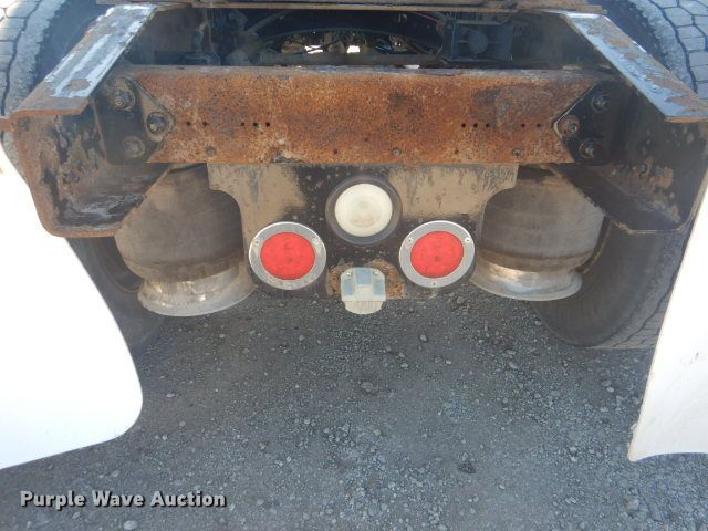 image for item GF9091 2006 Freightliner Columbia semi truck