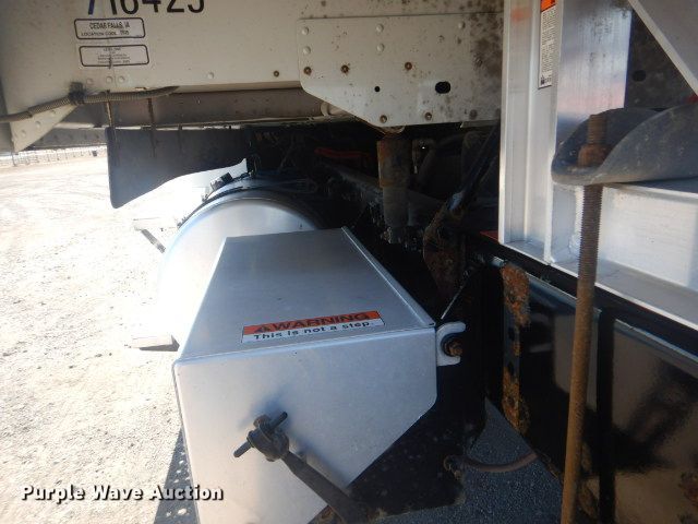 image for item GF9091 2006 Freightliner Columbia semi truck