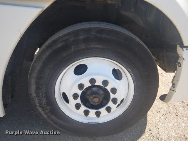 image for item GF9091 2006 Freightliner Columbia semi truck