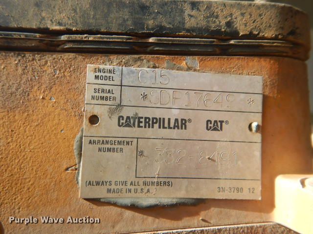 image for item GF9094 2011 Peterbilt 389 semi truck