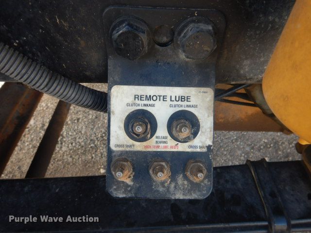 image for item GF9094 2011 Peterbilt 389 semi truck