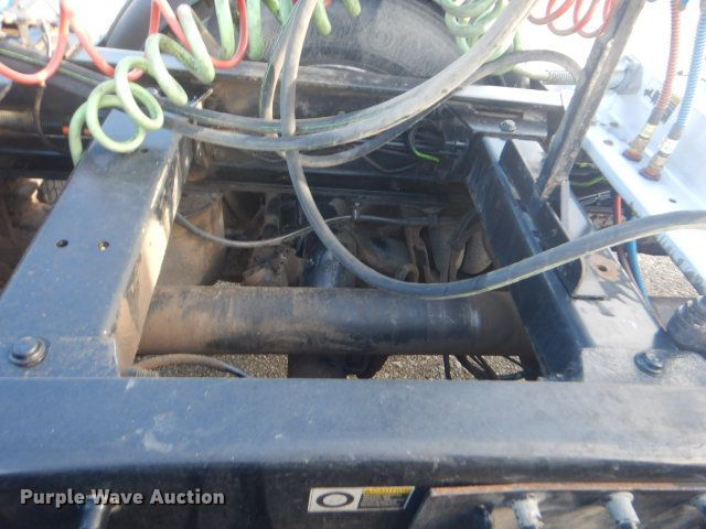 image for item GF9094 2011 Peterbilt 389 semi truck