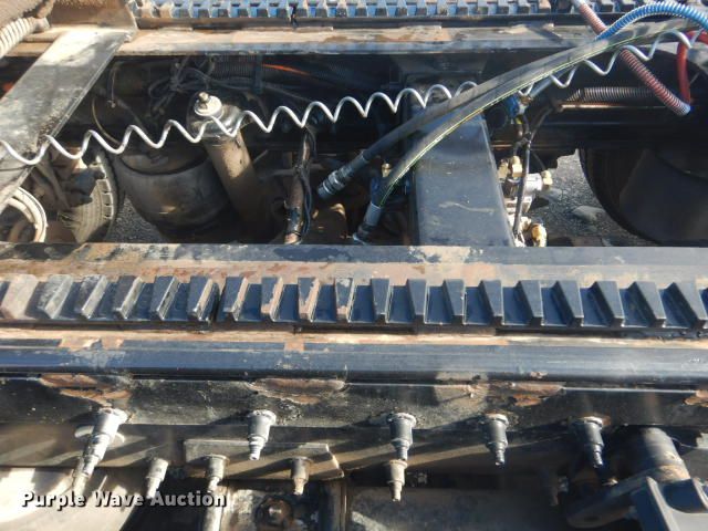 image for item GF9094 2011 Peterbilt 389 semi truck