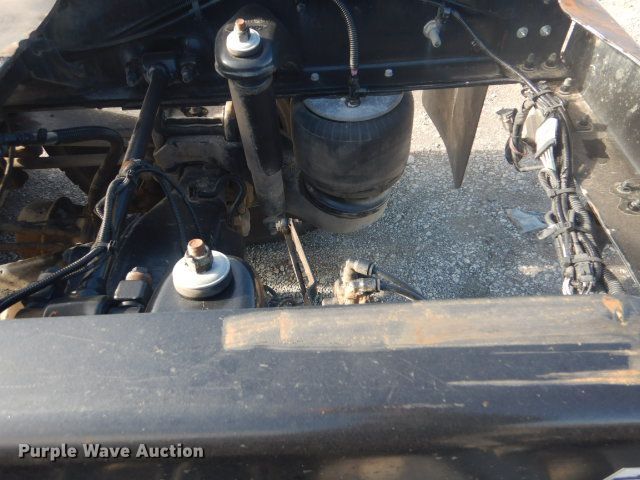 image for item GF9094 2011 Peterbilt 389 semi truck