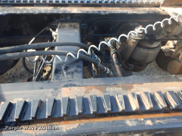 image for item GF9094 2011 Peterbilt 389 semi truck