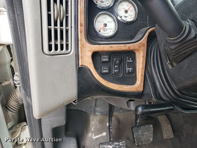 image for item GG9591 2012 International ProStar Plus 122 semi truck