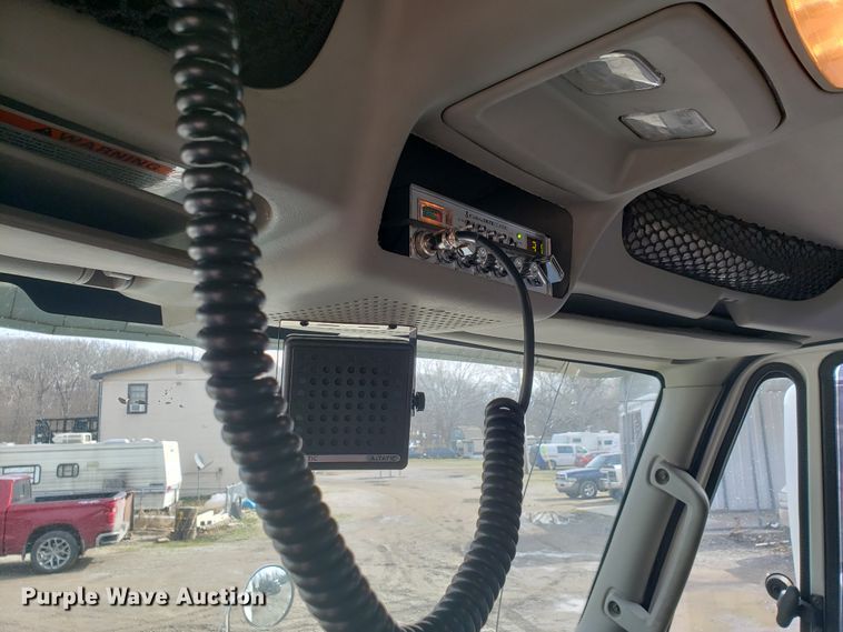 image for item GG9591 2012 International ProStar Plus 122 semi truck