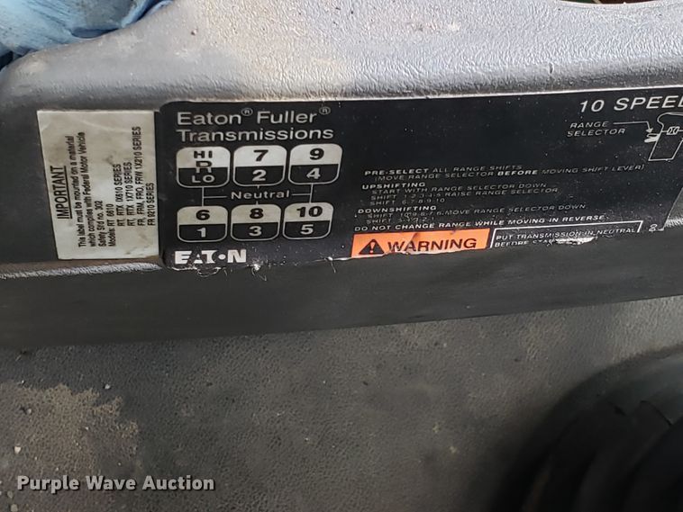 image for item GG9591 2012 International ProStar Plus 122 semi truck