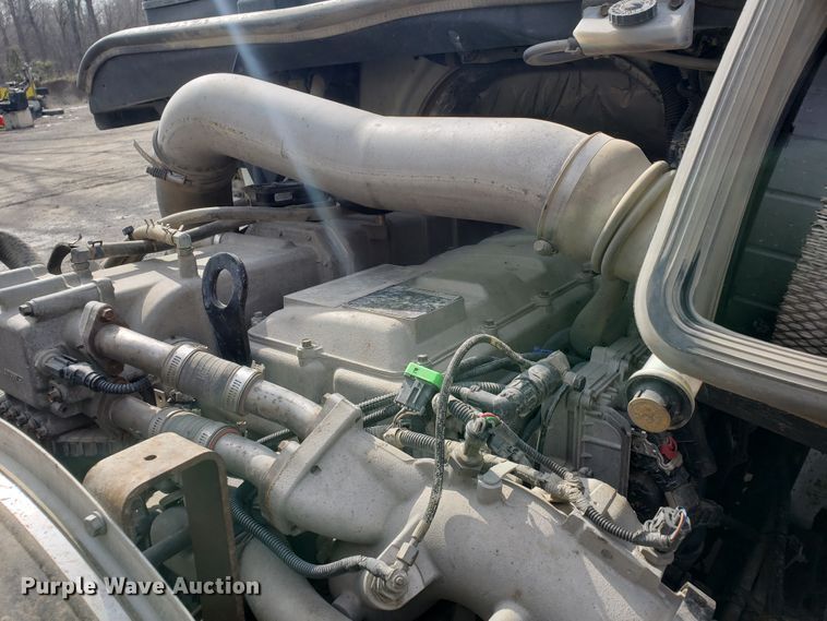 image for item GG9591 2012 International ProStar Plus 122 semi truck