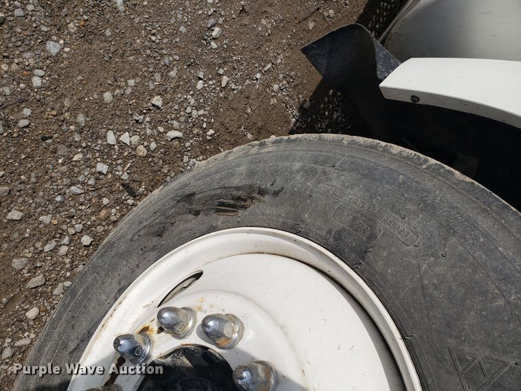 image for item GG9591 2012 International ProStar Plus 122 semi truck