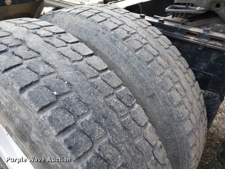 image for item GG9591 2012 International ProStar Plus 122 semi truck