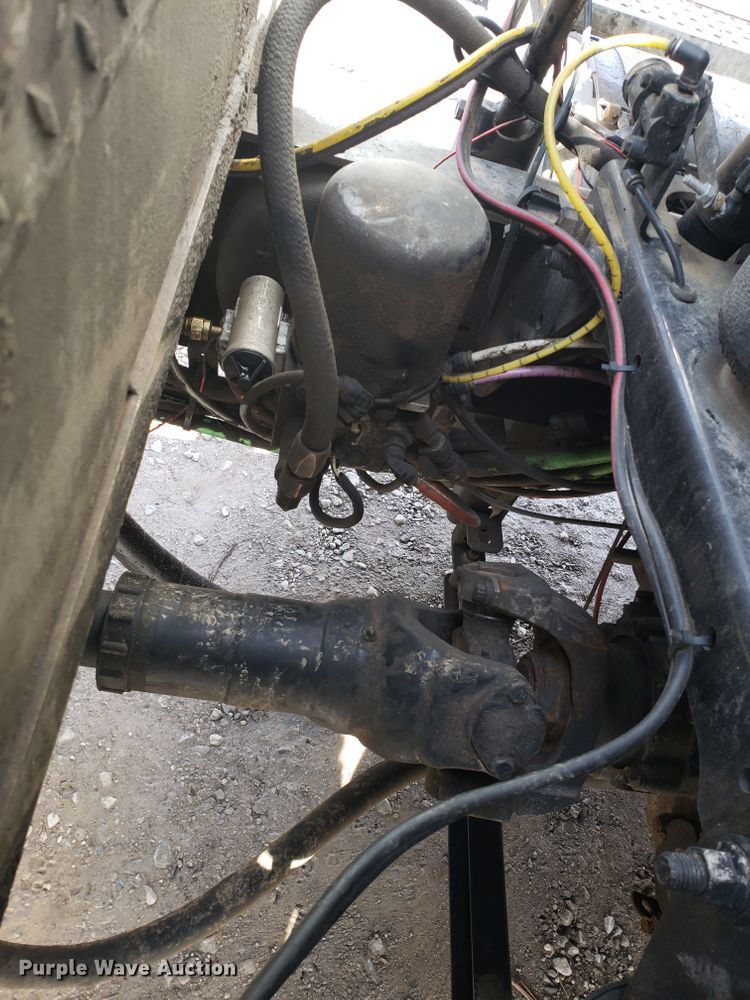 image for item GG9591 2012 International ProStar Plus 122 semi truck