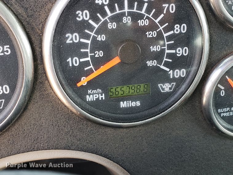 image for item GG9592 2012 Western Star 4900FA semi truck