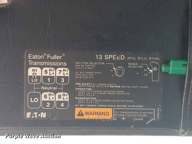 image for item GG9592 2012 Western Star 4900FA semi truck