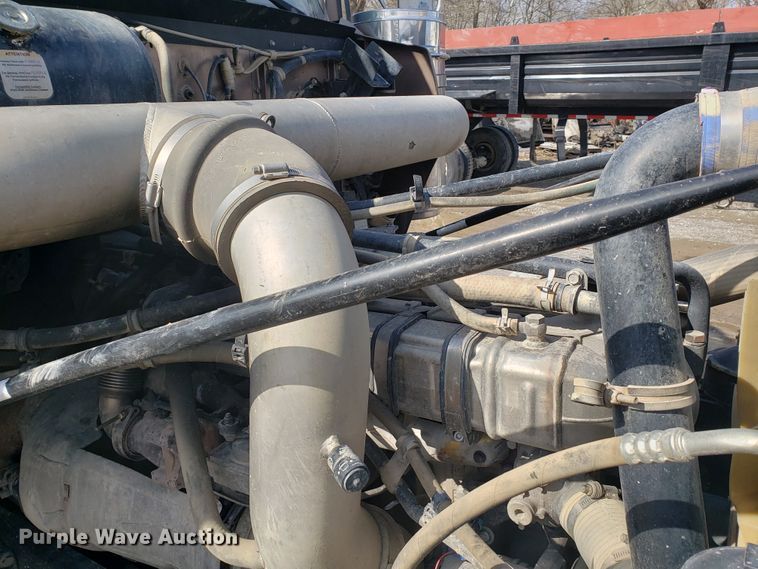 image for item GG9592 2012 Western Star 4900FA semi truck