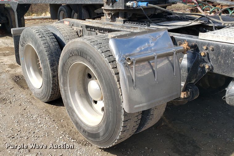 image for item GG9592 2012 Western Star 4900FA semi truck