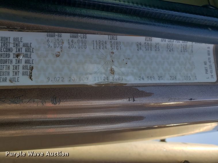 image for item GG9592 2012 Western Star 4900FA semi truck