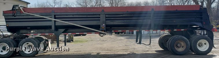 image for item GG9593 1993 Lufkin Ultra-Light end dump trailer