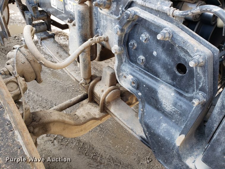 image for item GG9598 2012 Peterbilt 388 semi truck