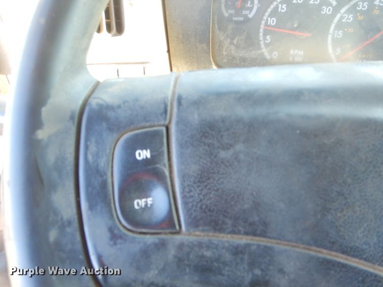 image for item GG9666 2007 Sterling L-Line truck cab and chassis