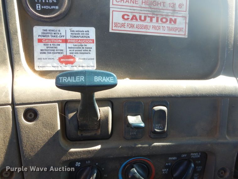 image for item GG9666 2007 Sterling L-Line truck cab and chassis