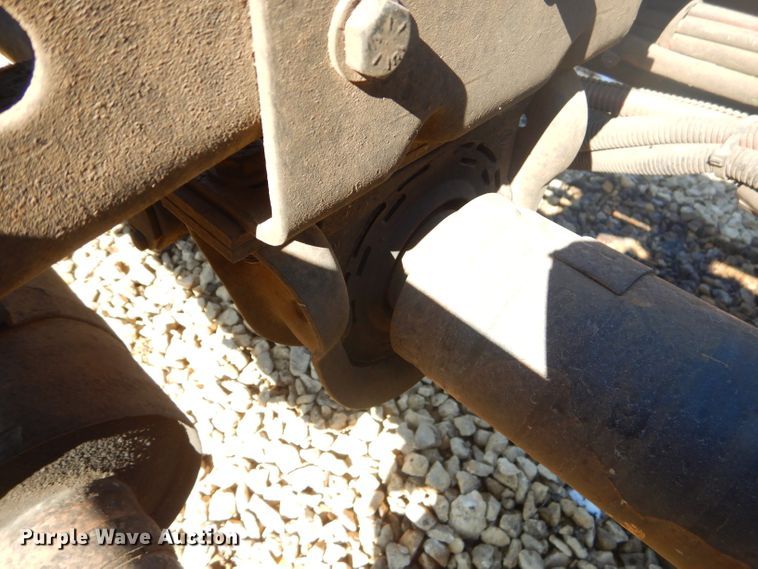 image for item GG9666 2007 Sterling L-Line truck cab and chassis