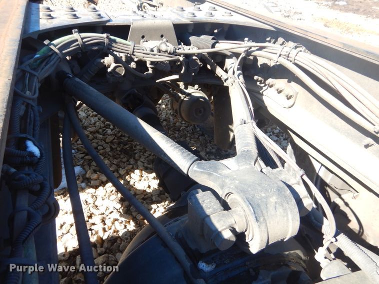 image for item GG9666 2007 Sterling L-Line truck cab and chassis