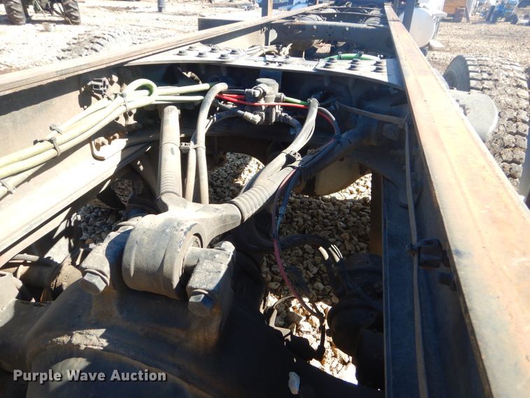 image for item GG9666 2007 Sterling L-Line truck cab and chassis