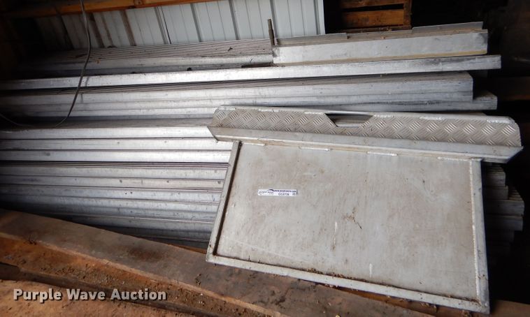 image for item GG9708 (33) aluminum trailer floor panels