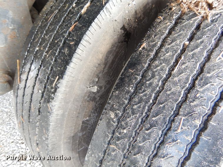 image for item GG9712 2001 Timpte double hopper bottom grain trailer