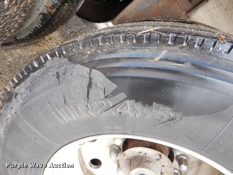 image for item GG9712 2001 Timpte double hopper bottom grain trailer