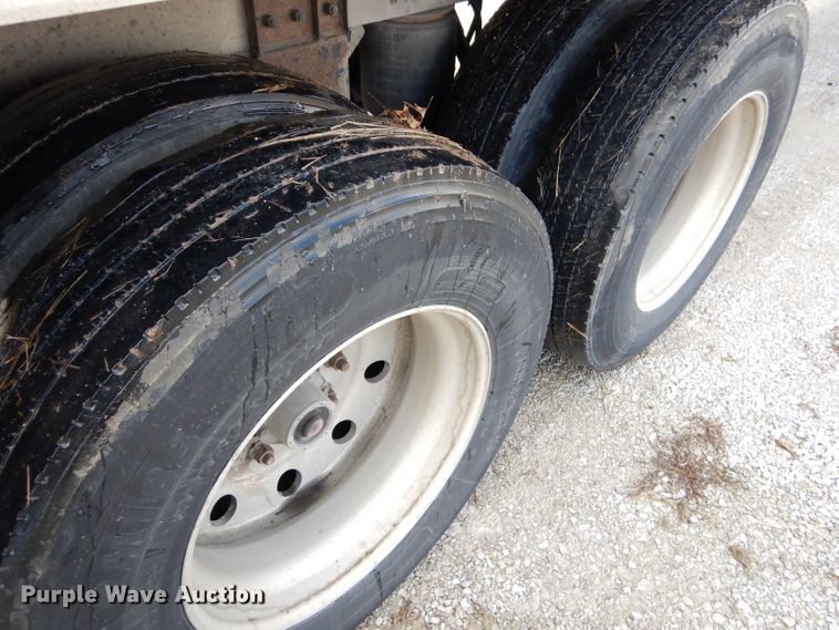 image for item GG9712 2001 Timpte double hopper bottom grain trailer