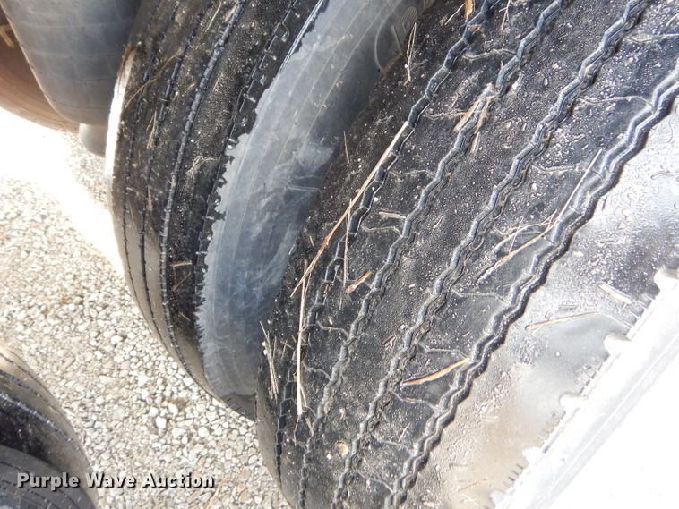 image for item GG9712 2001 Timpte double hopper bottom grain trailer