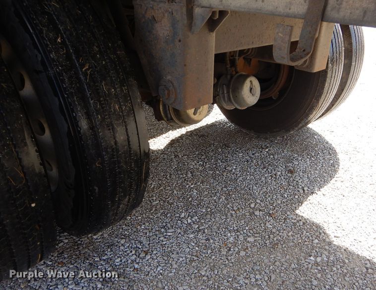 image for item GG9712 2001 Timpte double hopper bottom grain trailer