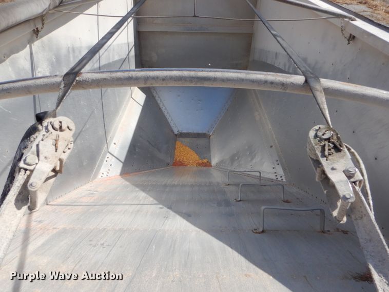 image for item GG9712 2001 Timpte double hopper bottom grain trailer