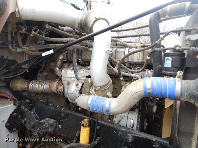 image for item GG9728 2012 Western Star 4900FA semi truck