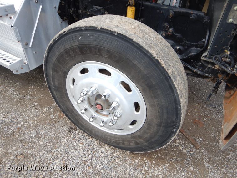 image for item GG9728 2012 Western Star 4900FA semi truck