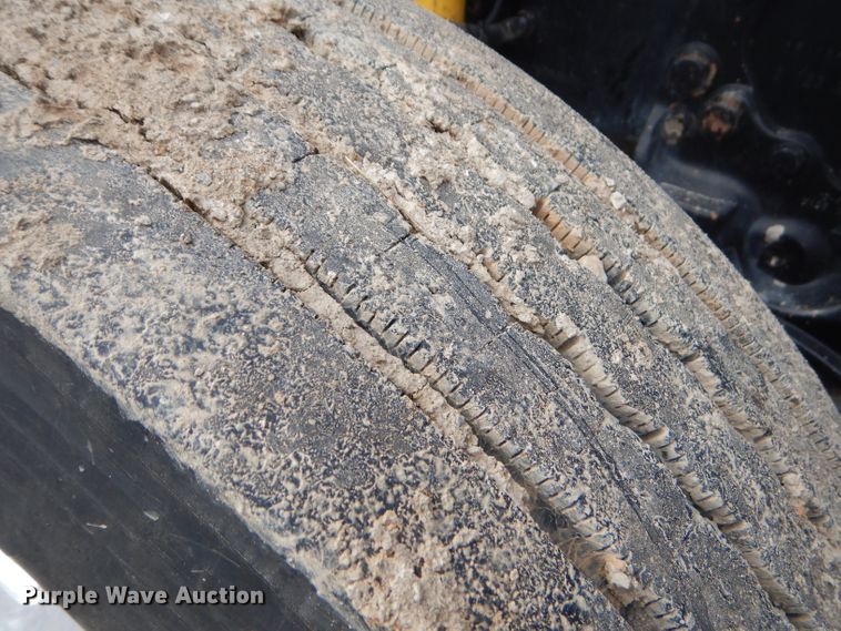 image for item GG9728 2012 Western Star 4900FA semi truck