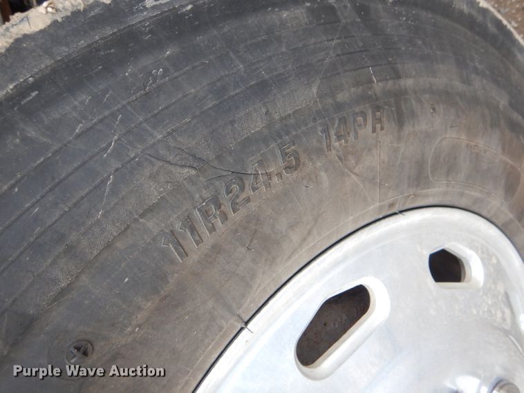 image for item GG9728 2012 Western Star 4900FA semi truck