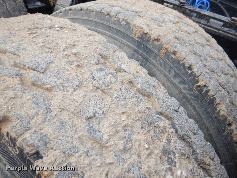 image for item GG9728 2012 Western Star 4900FA semi truck