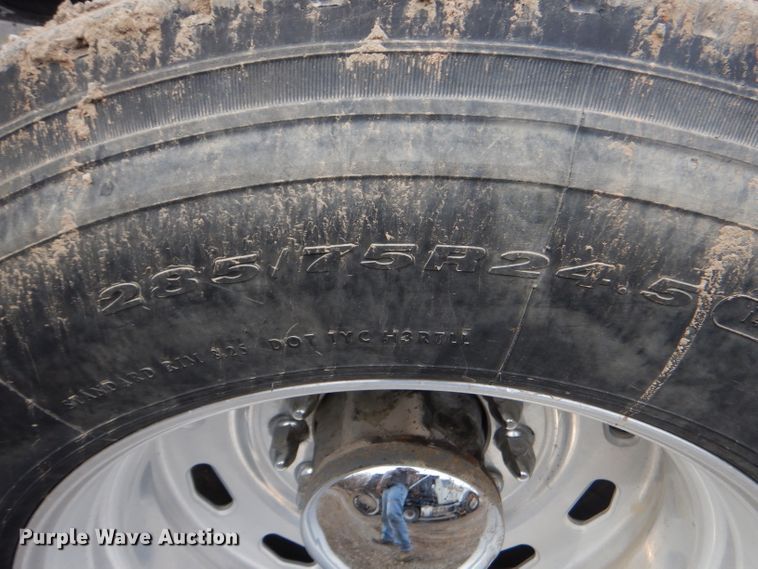 image for item GG9728 2012 Western Star 4900FA semi truck